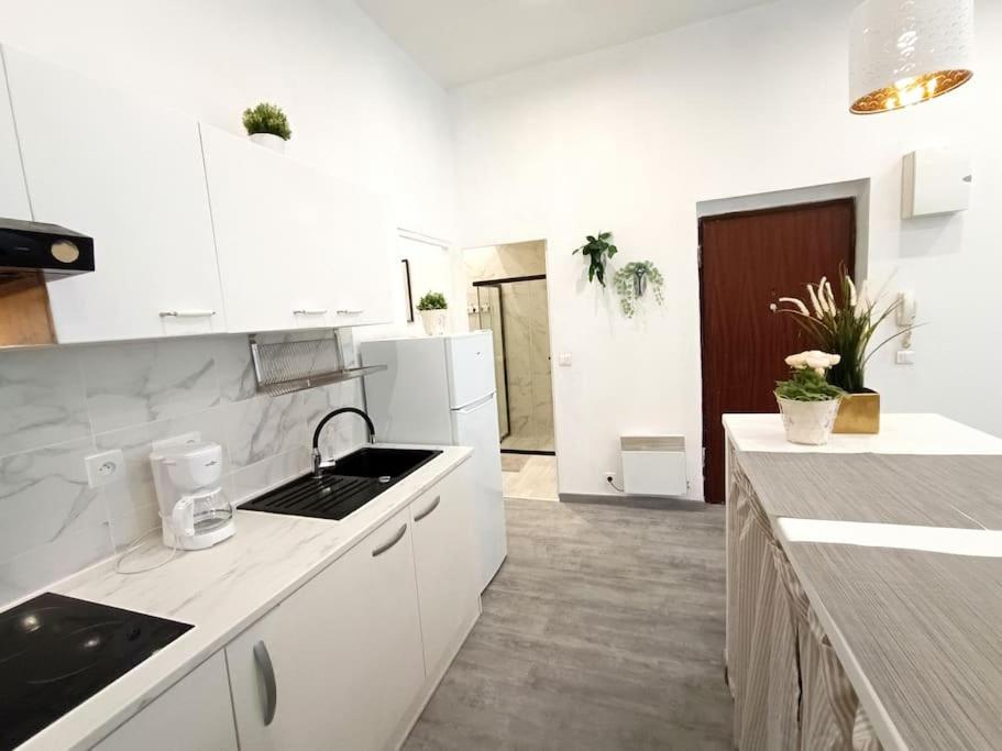Appartement Gare Saint Charles Marseille Bagian luar foto